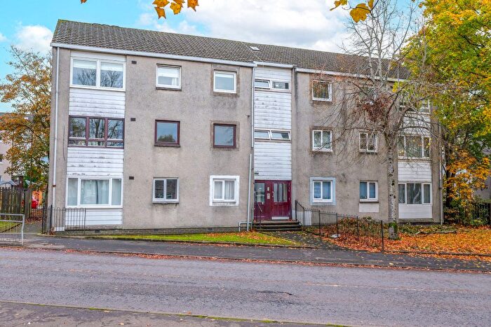 3 Bedroom Flat For Sale In Invershiel Road, Summerston, Glasgow, G23