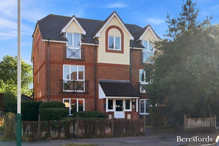 1 Bedroom Apartment For Sale In St. Marys Lane, Upminster, RM14