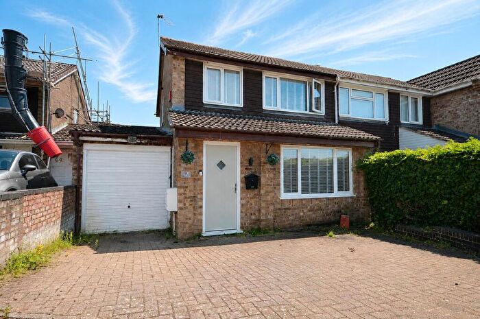 3 Bedroom Semi-Detached House For Sale In Northfield Avenue, Ringstead, Northamptonshire, NN14