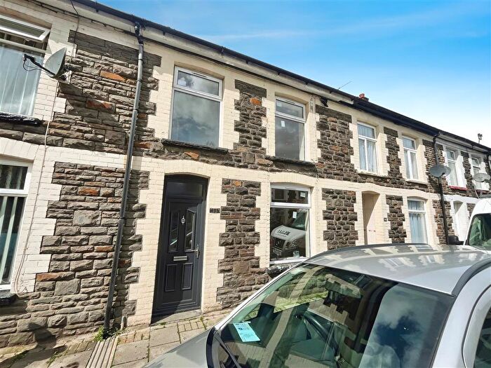 3 Bedroom House To Rent In East Street, Pontypridd, CF37