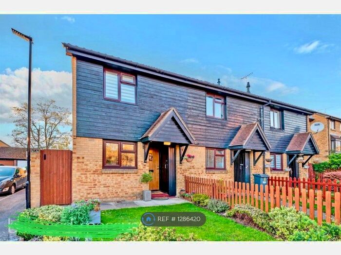 2 Bedroom End Of Terrace House To Rent In Deerhurst Close, Feltham TW13