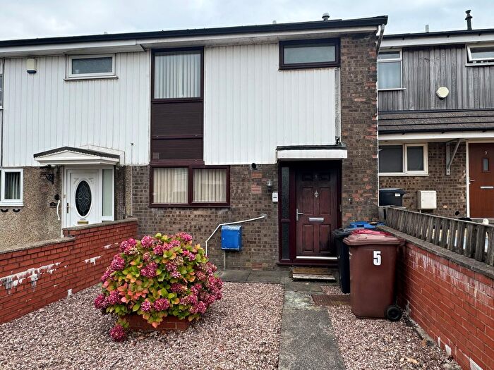 3 Bedroom Town House For Sale In Hillside Avenue, Blackburn, BB1
