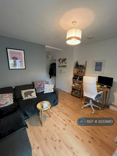 1 Bedroom Flat To Rent In Ashton Gate Road, Bristol, BS3