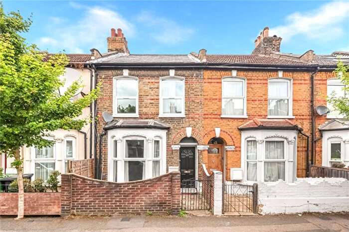 3 Bedroom Terraced House For Sale In Downsell Road, Stratford, London, E15