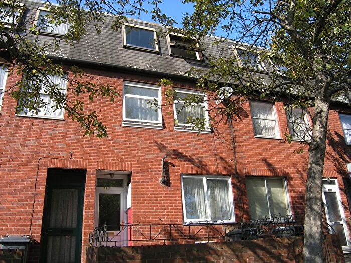 4 Bedroom Terraced House To Rent In Arnold Road, London, N15