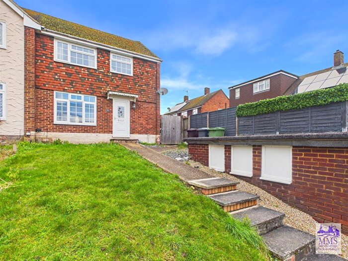 3 Bedroom Semi Detached House For Sale In Downsview, Chatham, ME5