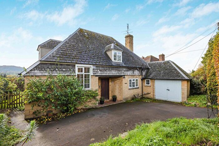 3 Bedroom Detached House For Sale In Browns Lane, Stonehouse, Gloucestershire, GL10