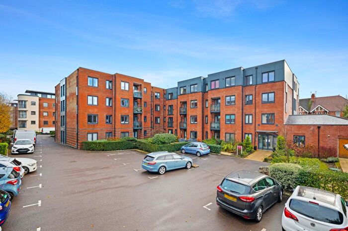 1 Bedroom Apartment For Sale In Garland Road, Mcindoe Lodge Garland Road, RH19