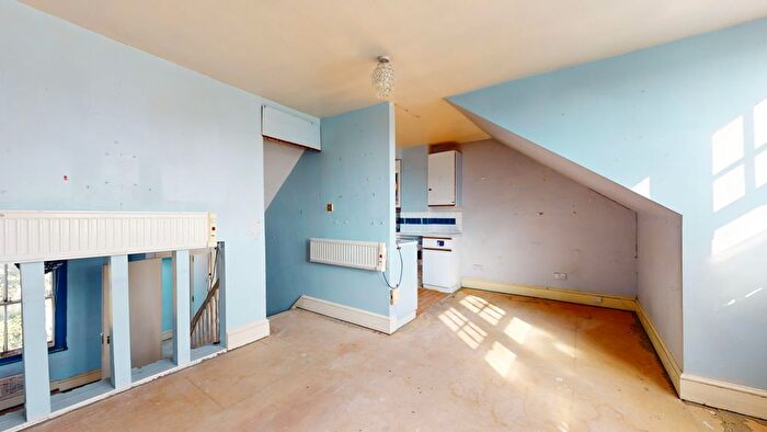 1 Bedroom Flat For Sale In Colberg Place, London, N16