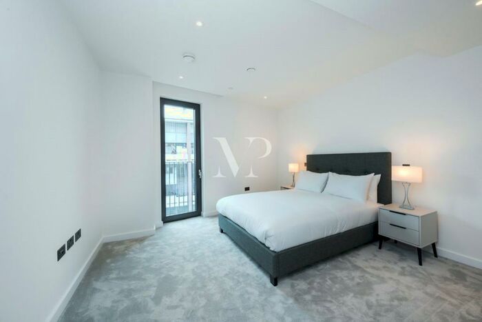 2 Bedroom Apartment To Rent In Clarendon Court, Golden Lane, EC1Y