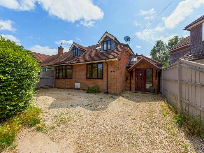 4 Bedroom Semi-Detached House To Rent In Bank Road, Penn, Buckinghamshire, HP10