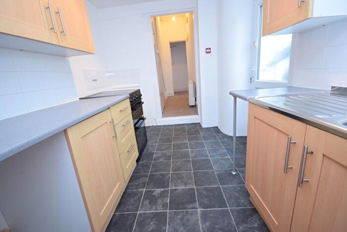 1 Bedroom Flat To Rent In Summerland Street, Barnstaple, EX32