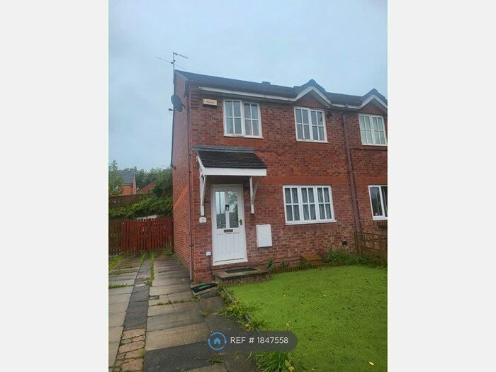 3 Bedroom Semi-Detached House To Rent In Wensleydale Drive, Leeds, LS12