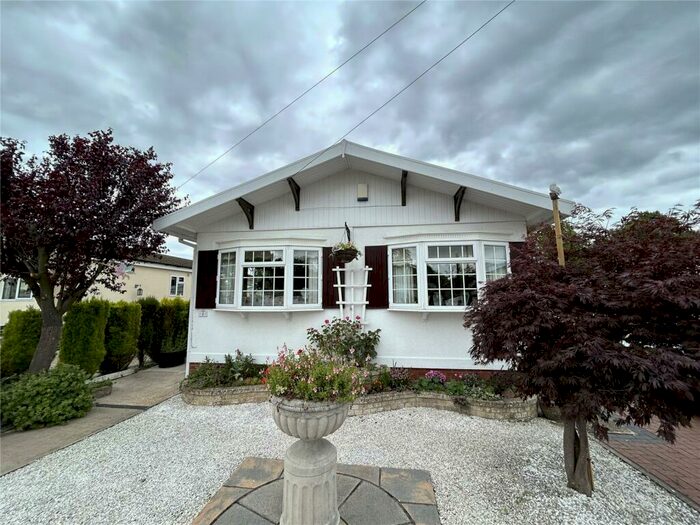 2 Bedroom Detached House For Sale In Brookfield Park, Mill Lane, Old Tupton, Chesterfield, S42