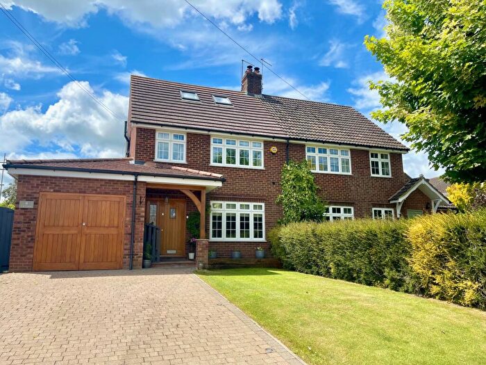 4 Bedroom Semi-Detached House For Sale In The Street, Kelshall, Royston, SG8