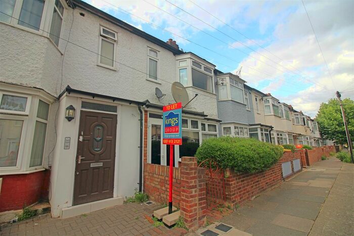 2 Bedroom Flat To Rent In Varley Road, London, E16