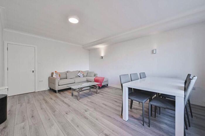 1 Bedroom Flat To Rent In Warren Court, Euston Road, London, NW1