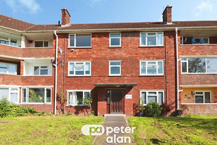 2 Bedroom Flat For Sale In Tynant, Cardiff, CF14