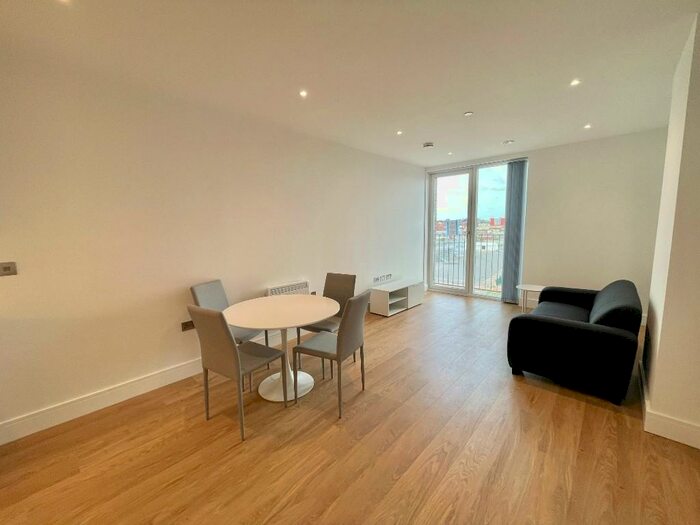 2 Bedroom Apartment To Rent In East Timber Yard, Hurst Street, Birmingham, B5