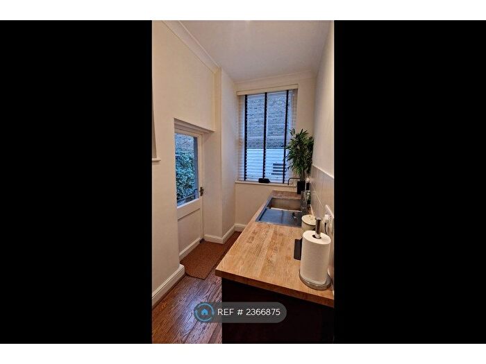 1 Bedroom Flat To Rent In Elmhurst Mansions, London, SW4