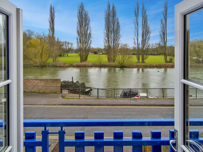 2 Bedroom Apartment To Rent In Ferry Court, Wilsham Road, OX14