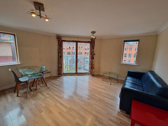 2 Bedroom Flat For Sale In Great Bridgewater Street, Manchester, Greater Manchester, M1