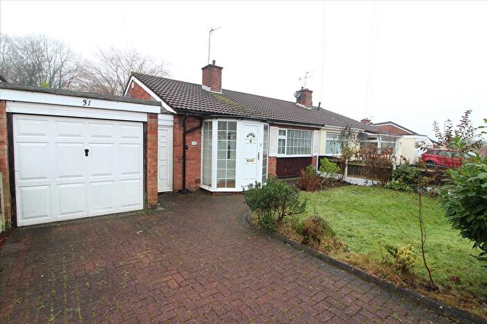 2 Bedroom Bungalow To Rent In Milbrook Drive, Kirkby, Liverpool, L32