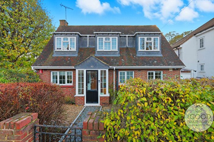 2 Bedroom Detached House For Sale In Princes Road, Buckhurst Hill, IG9