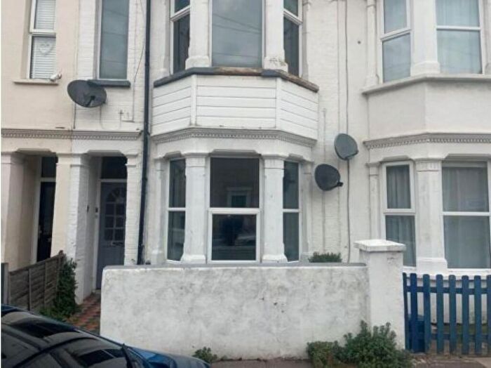 1 Bedroom Flat To Rent In Burnaby Road Southend-on-Sea, SS1