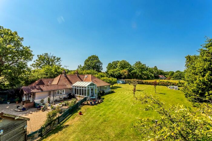 4 Bedroom Detached Bungalow For Sale In Brook Cottage, Hartfield Road, Edenbridge, TN8