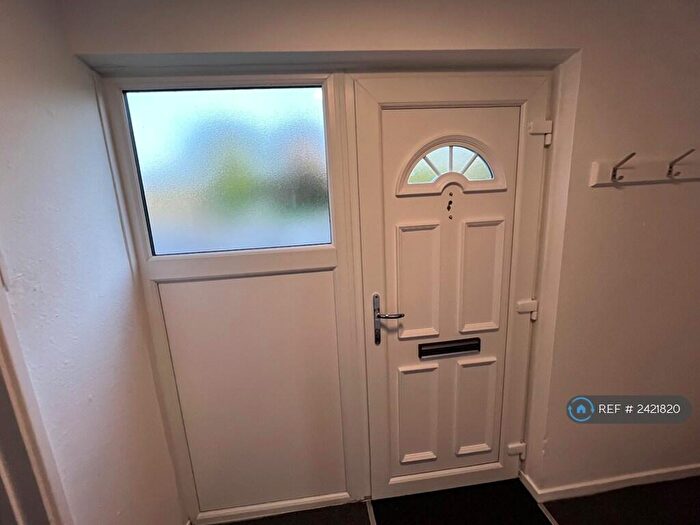 2 Bedroom Terraced House To Rent In Hempstalls, Basildon, SS15