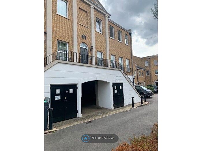 2 Bedroom Flat To Rent In Sovereign View, London, SE16