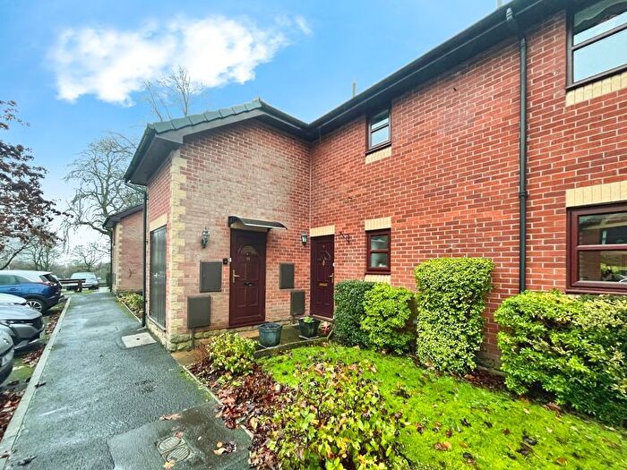 2 Bedroom Flat For Sale In Sharples Hall Mews, Sharples, BL1