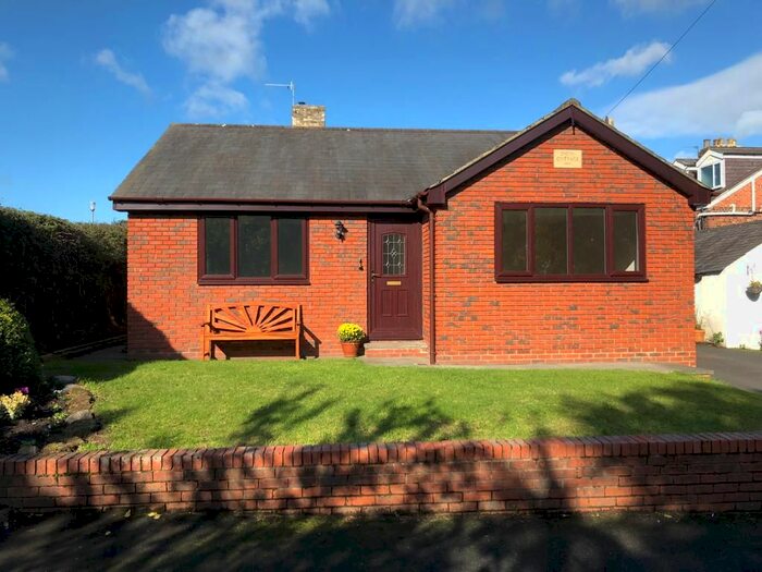 2 Bedroom Bungalow To Rent In Ravensworth Terrace, Sunniside, NE16