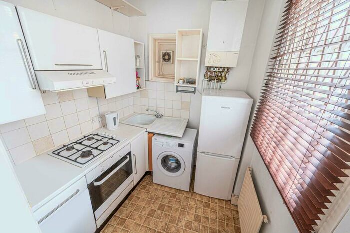 2 Bedroom Flat For Sale In West End Lane, West Hampstead, London, NW6