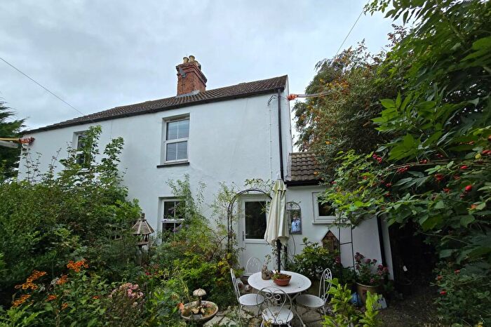 3 Bedroom Semi-Detached House For Sale In Murrow Bank, Murrow, Wisbech, PE13