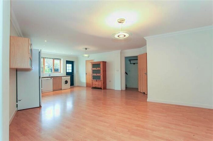 3 Bedroom Terraced House To Rent In Hurdles Way, Duxford, Cambridge, CB22