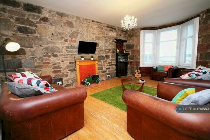 4 Bedroom Flat To Rent In Townhead Terrace, Paisley, PA1