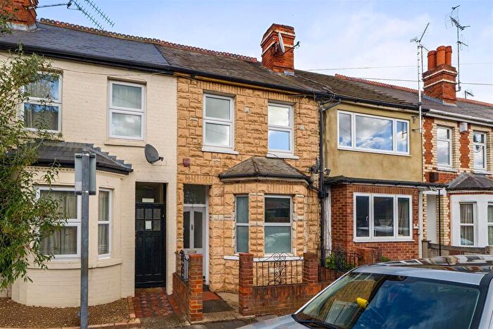4 Bedroom Terraced House For Sale In Wilton Road, Reading, Berkshire, RG30