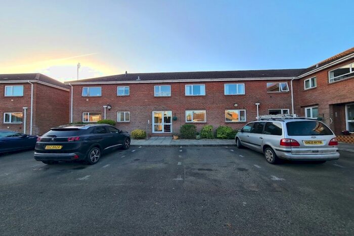 1 Bedroom Flat For Sale In Bryansglen Court, Bangor, County Down, BT20