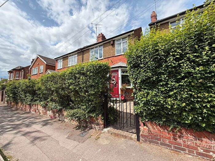 3 Bedroom Semi-Detached House For Sale In The Green, Houghton Regis, LU5