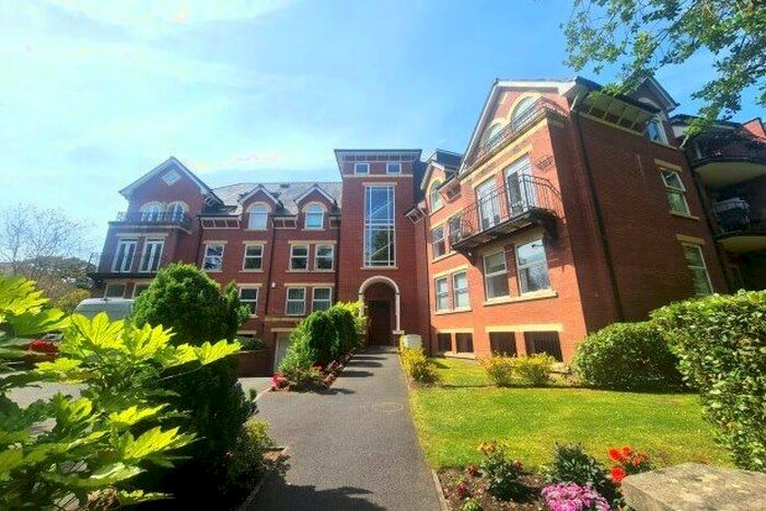 2 Bedroom Flat To Rent In Spath Road, Manchester, M20