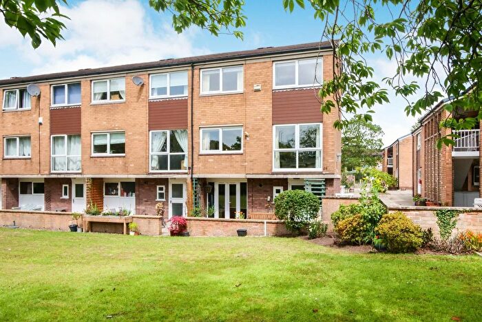 3 Bedroom Town House For Sale In Ashfield Court, York, YO24