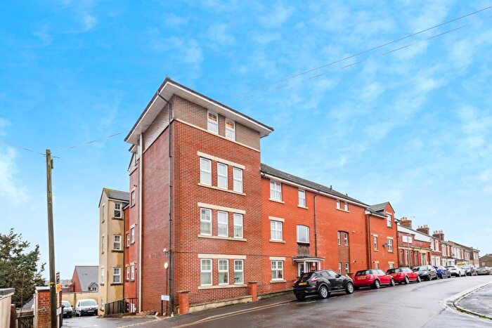 2 Bedroom Flat For Sale In Redcross Place, Swindon, SN1