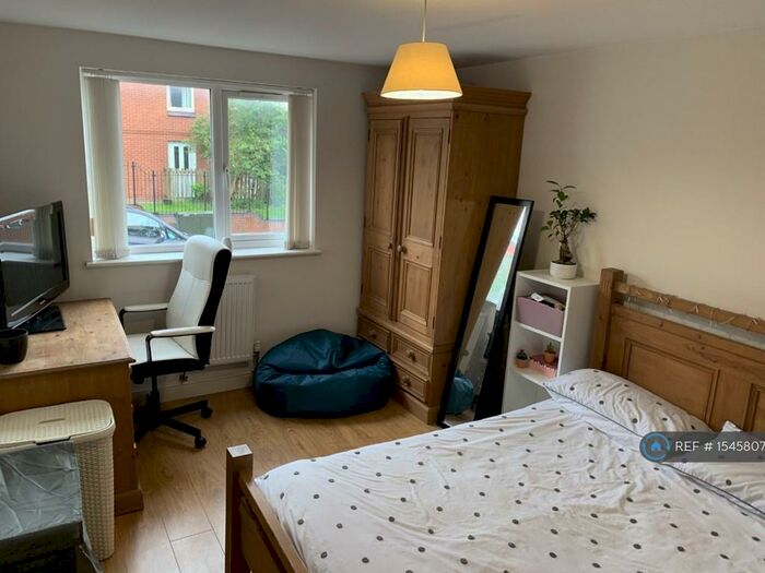 2 Bedroom Flat To Rent In Newland House, Leeds, LS6