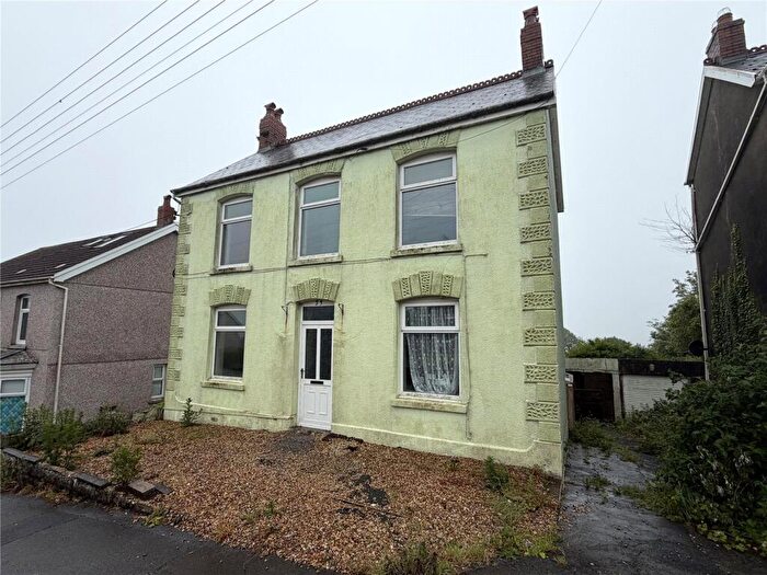 3 Bedroom Detached House For Sale In Heol Y Banc, Bancffosfelen, Llanelli, Carmarthenshire, SA15