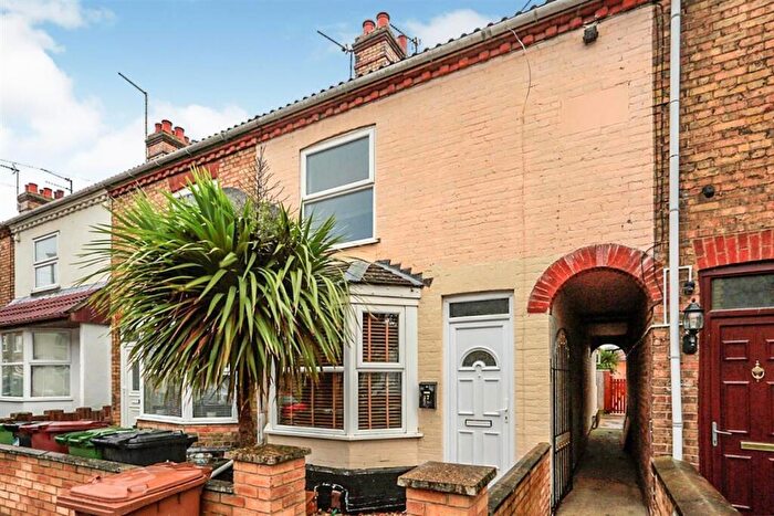 3 Bedroom House To Rent In Silver Street, Peterborough, PE2