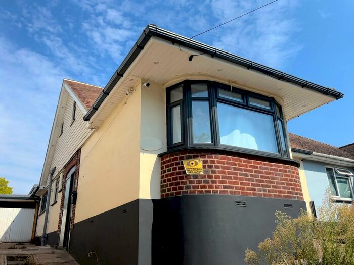 4 Bedroom Detached Bungalow To Rent In Rayleigh Road, Leigh On Sea, SS9