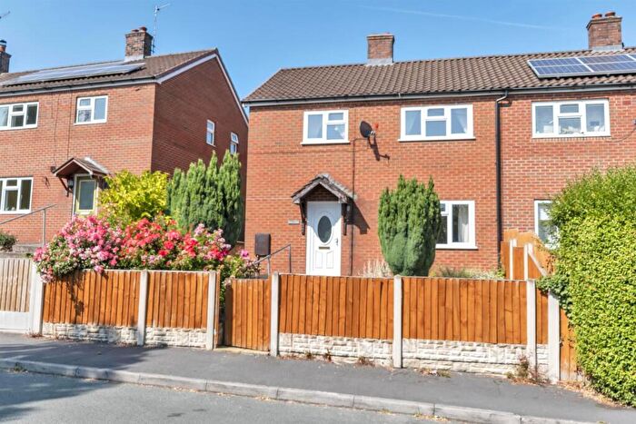3 Bedroom Semi-Detached House For Sale In Heol Penderyst, Trevor, Llangollen, LL20