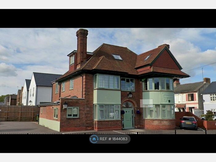 2 Bedroom Flat To Rent In The Elms, Worthing, BN14
